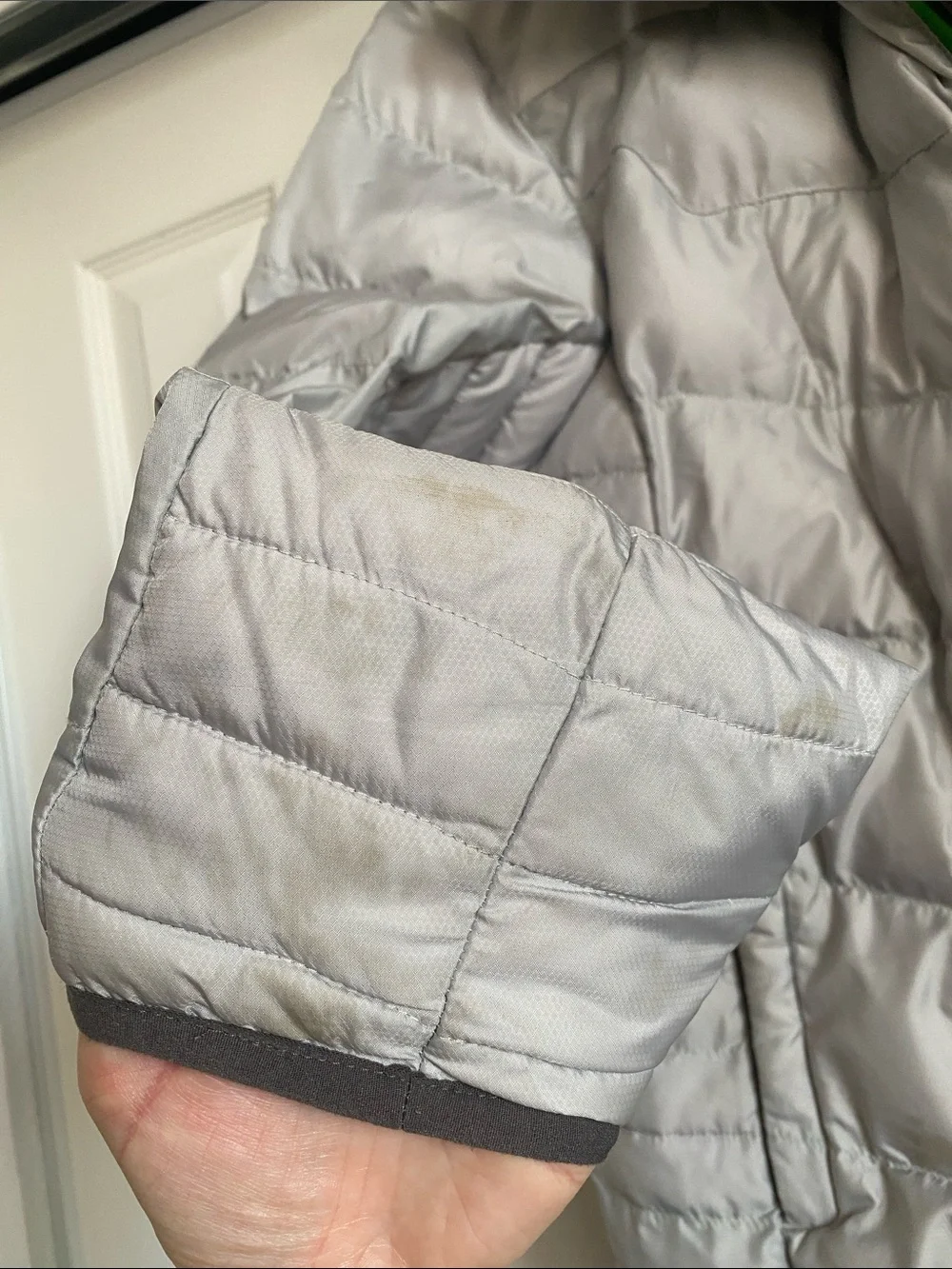 💚 Men’s Spyder Light Gray Puffer Jacket with Lime Green Lining size Small